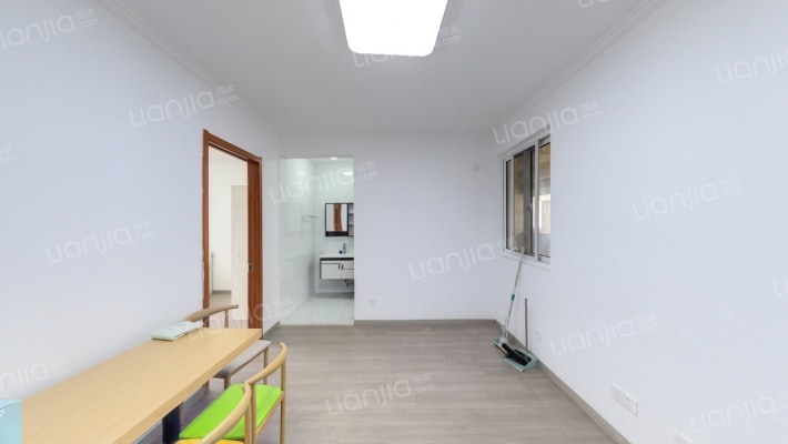 明秀香山苑二手房实景图