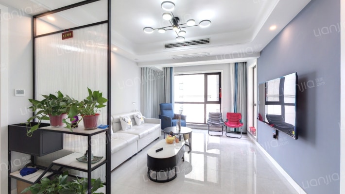 绿都澜湾椿园二手房实景图