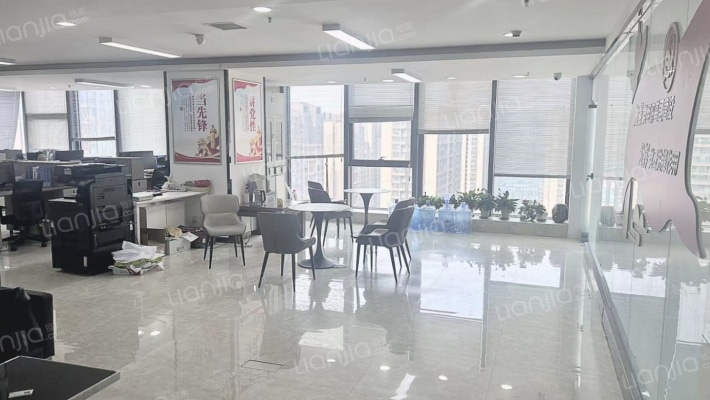 环球大厦二手房实景图