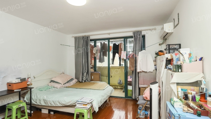 飞碟苑二手房实景图