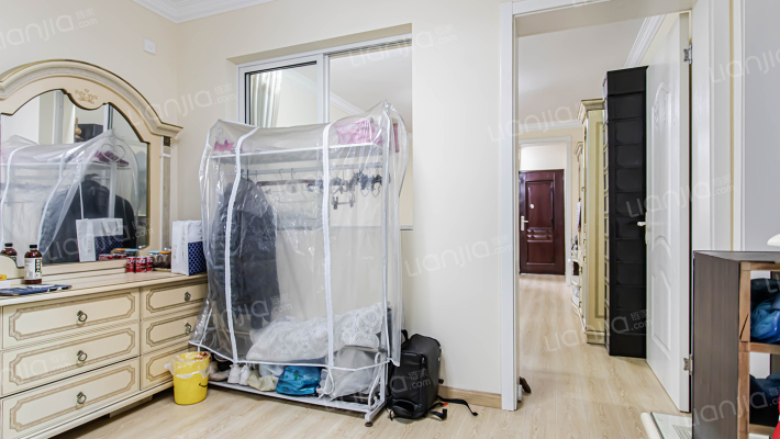 真西新苑二手房实景图