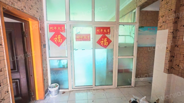 7306综合楼二手房实景图