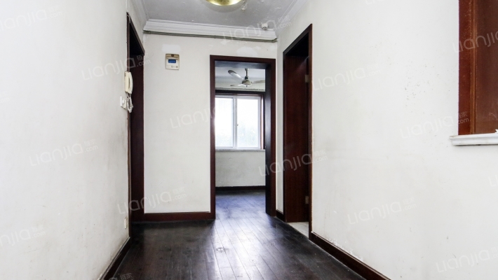 虹南小区二手房实景图