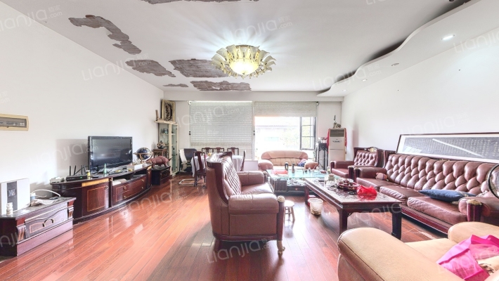 聚龙溪山庄二手房实景图