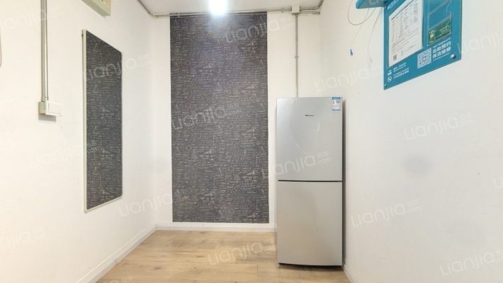 玉泉路甲65号院二手房实景图