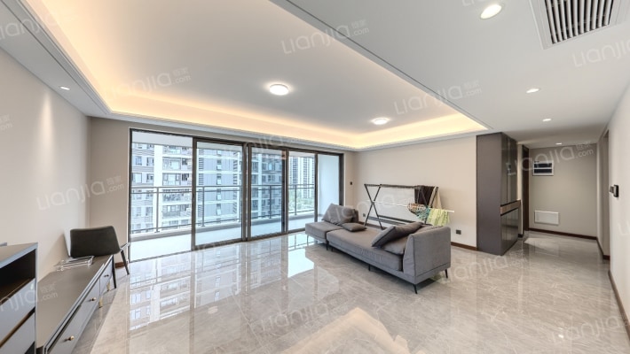 卓越洋湖晴翠二手房实景图