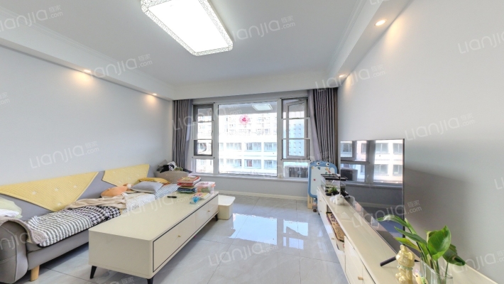 东郊小镇第七街区二手房实景图