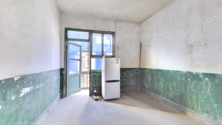 龙凤三村二手房实景图