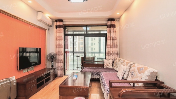 富力城河畔里二手房实景图