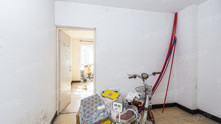 南丹大楼二手房实景图