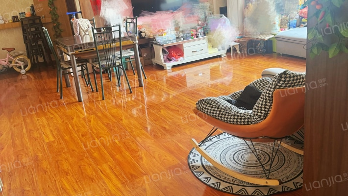 兴海家园二手房实景图