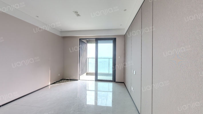 华润未来之城二期二手房实景图