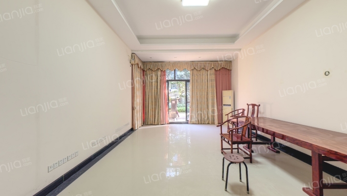 凯德泊宫二手房实景图