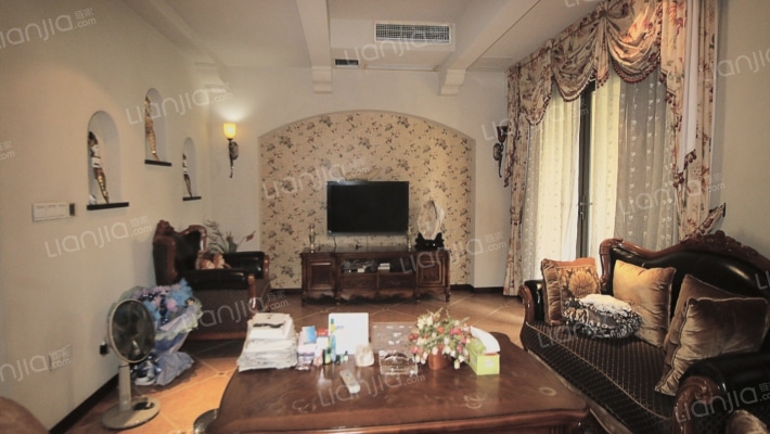 庆隆南山高尔夫国际社区蕙风岸二手房实景图