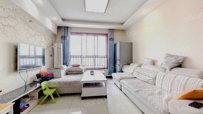 美寓华庭一二期二手房实景图