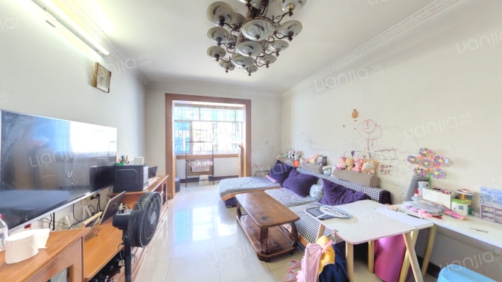 金银湾小区二手房实景图