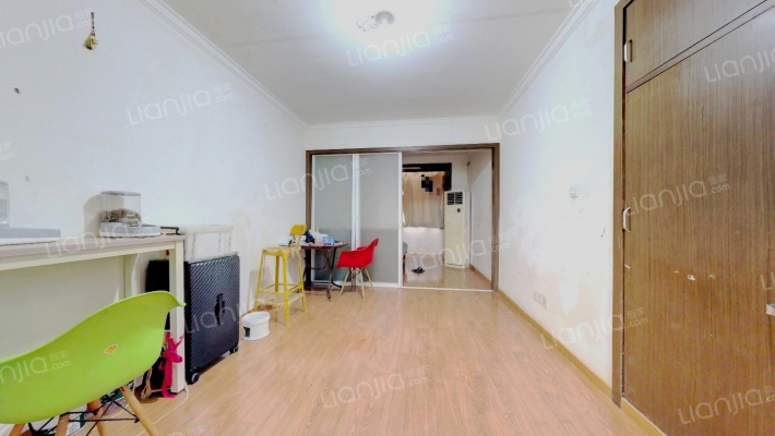 控江新村二手房实景图