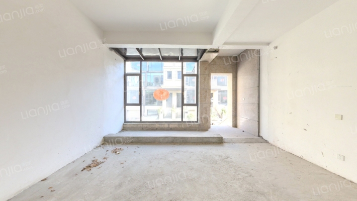 荣御华府二手房实景图