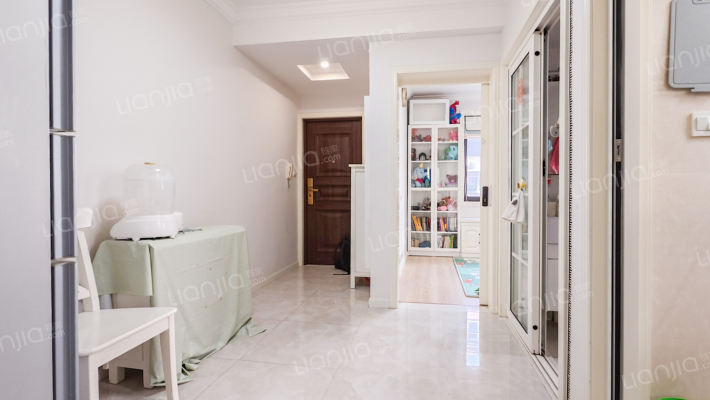 汇虹小区二手房实景图