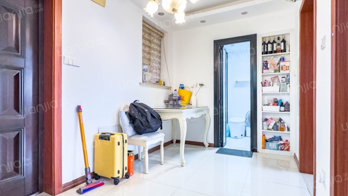 华松西区（仙霞西路700弄）二手房实景图