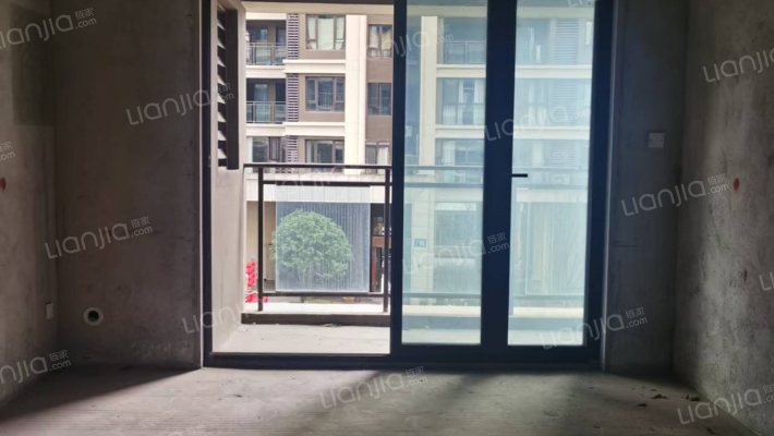 芸峰珞璜时代广场二手房实景图