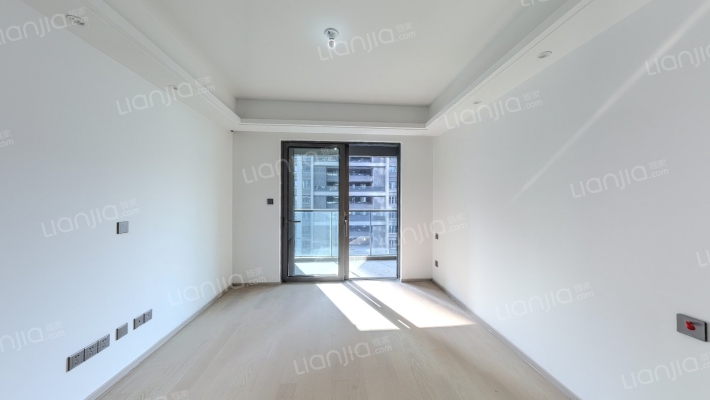 愉樾天成二手房实景图