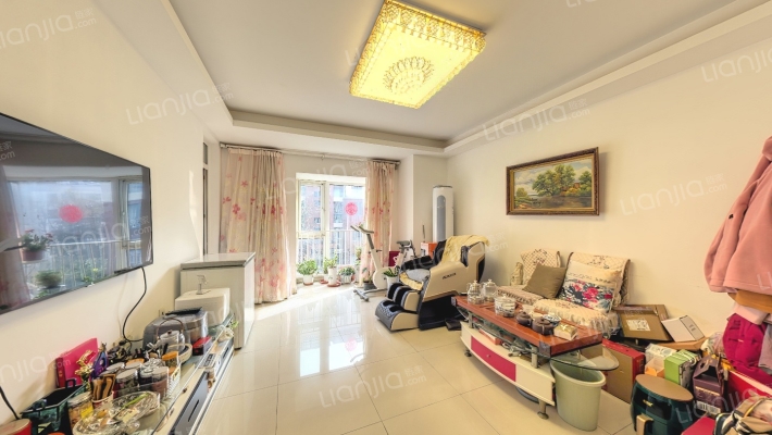 东郊小镇第三街区二手房实景图