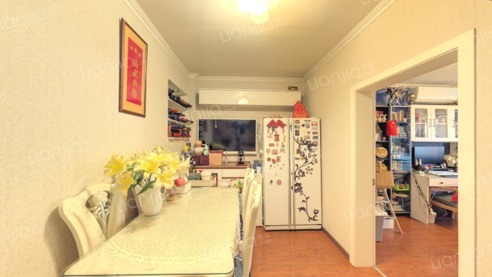 花园胡同8号院二手房实景图