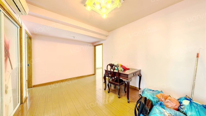 同济支路201弄二手房实景图