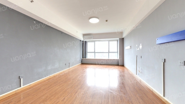 亚胜铂第公馆二手房实景图