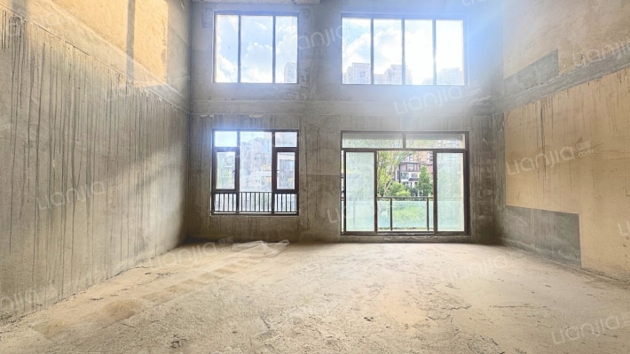 中铁阅山湖阅湖墅二手房实景图