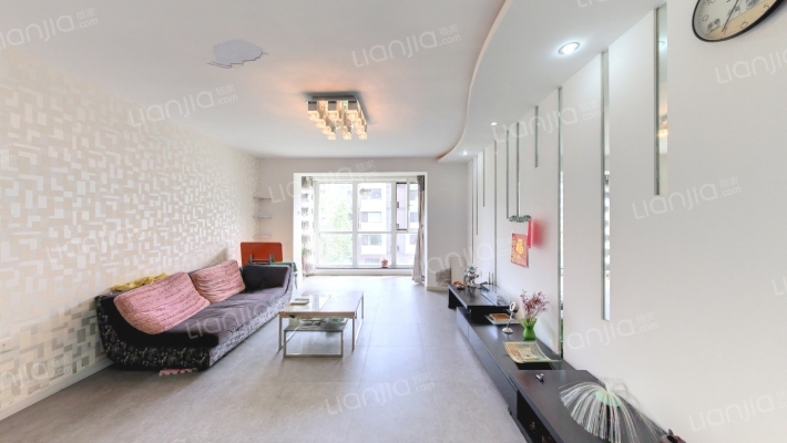 依云北郡A区二手房实景图