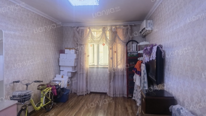 信德楼二手房实景图