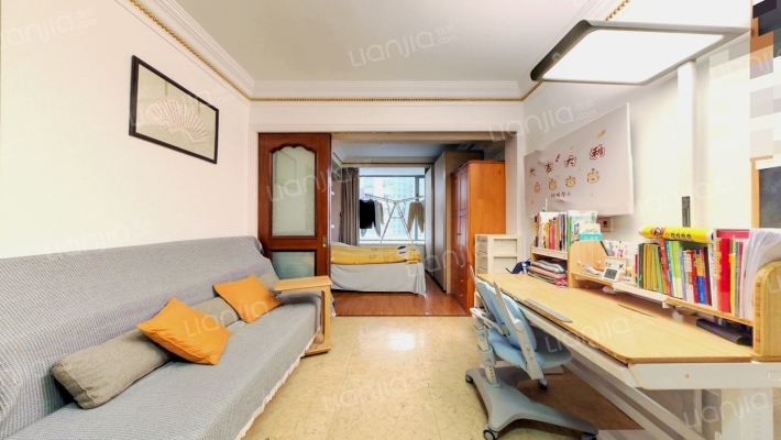 南京西路公馆二手房实景图