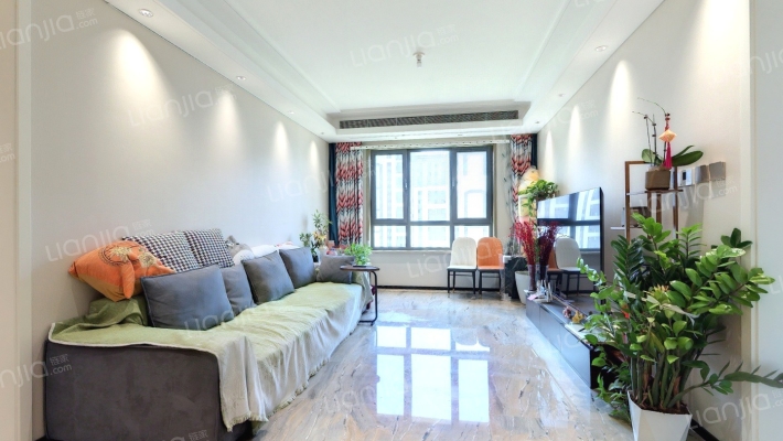 中海寰宇天下御山府二手房实景图