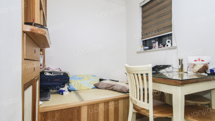 精益公寓二手房实景图