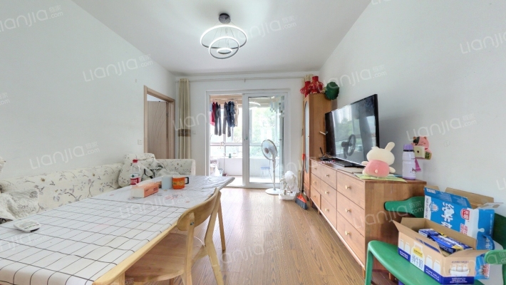 招商依山溪谷花园东苑二手房实景图