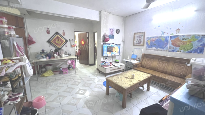 望伟花苑二手房实景图