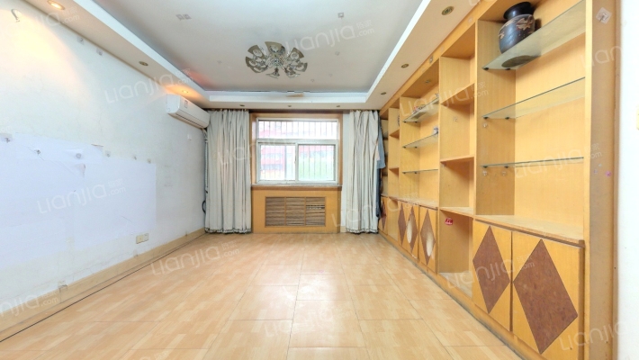 龙岱花园小区二手房实景图