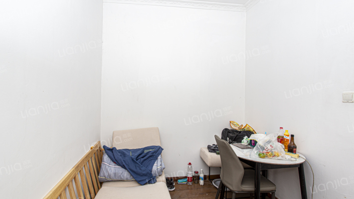 解龙小区二手房实景图