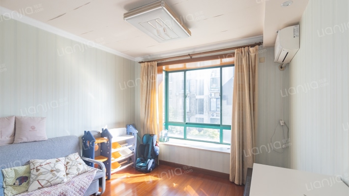 源城锦翠苑二手房实景图