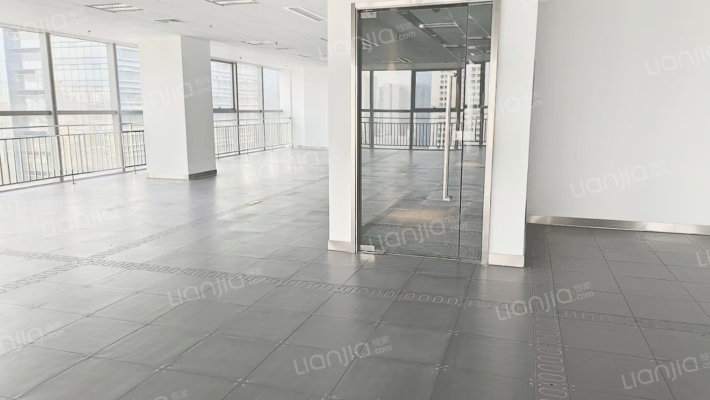 禾盛京广中心二手房实景图