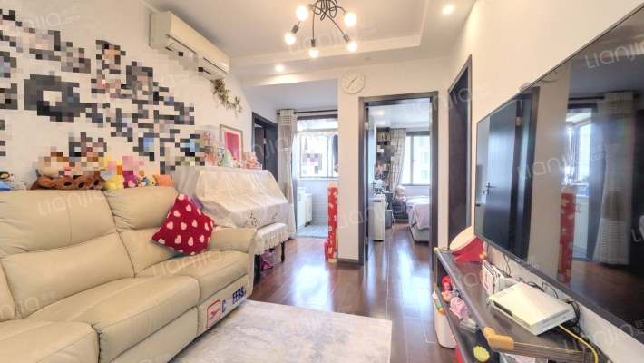 南翔秀城海谊苑二手房实景图