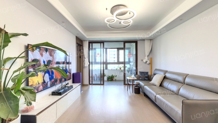 天阅湖滨雅苑二手房实景图