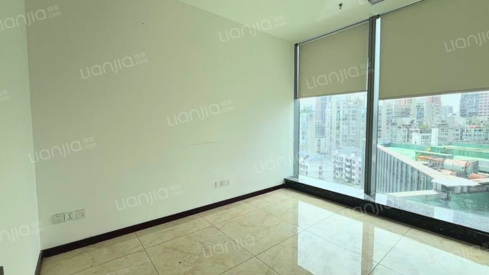 世茂国际中心二手房实景图