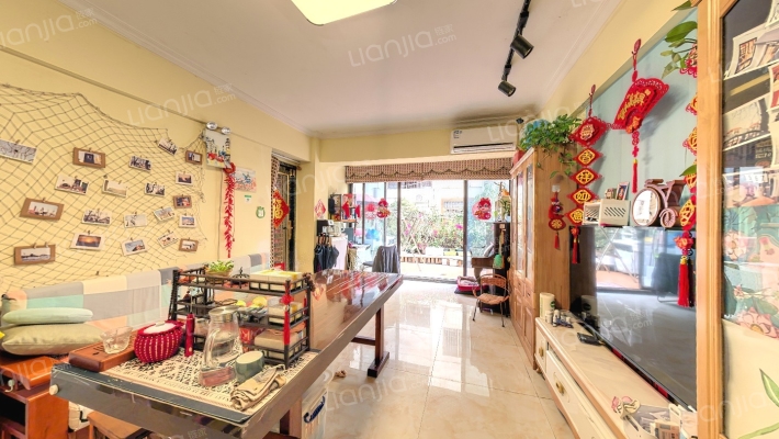 宝中路44号二手房实景图