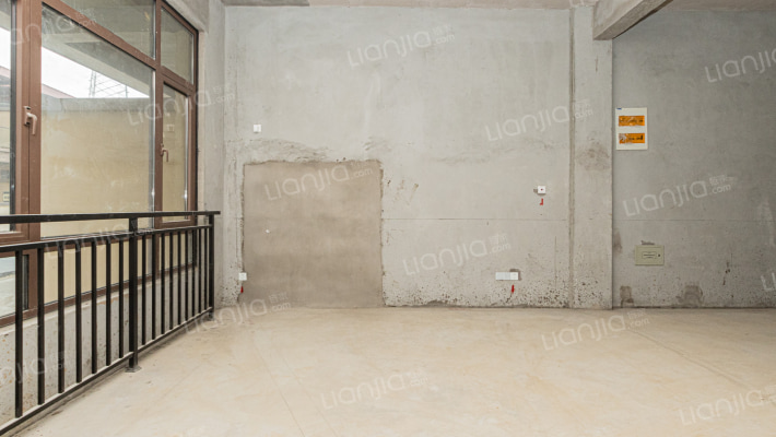 东方丽晶花苑二手房实景图