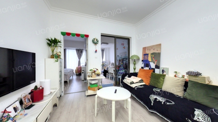 西锦国际三期二手房实景图