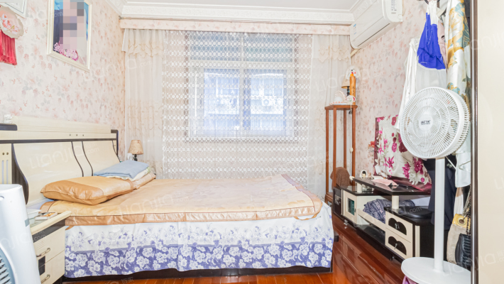 佳木斯路124号二手房实景图