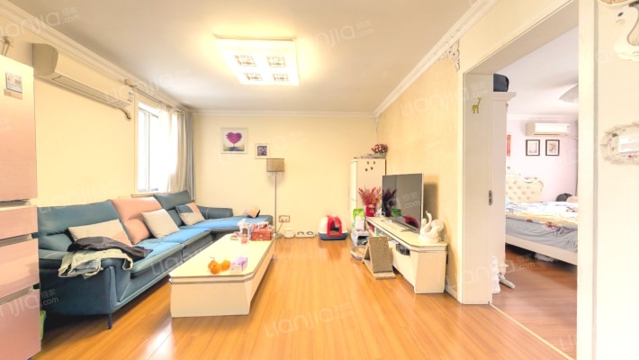 杨泰一村二手房实景图